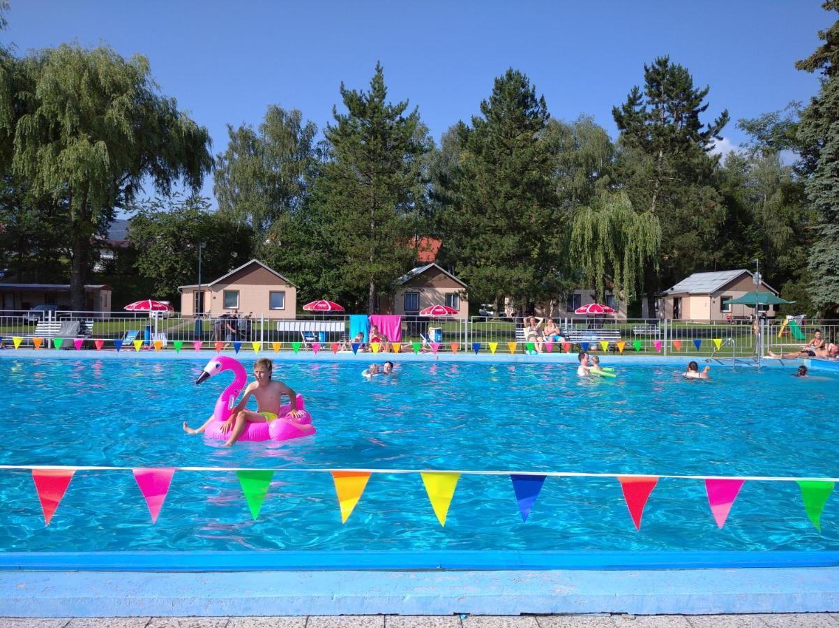 Camping Roznov Roznov pod Radhostem Exterior foto