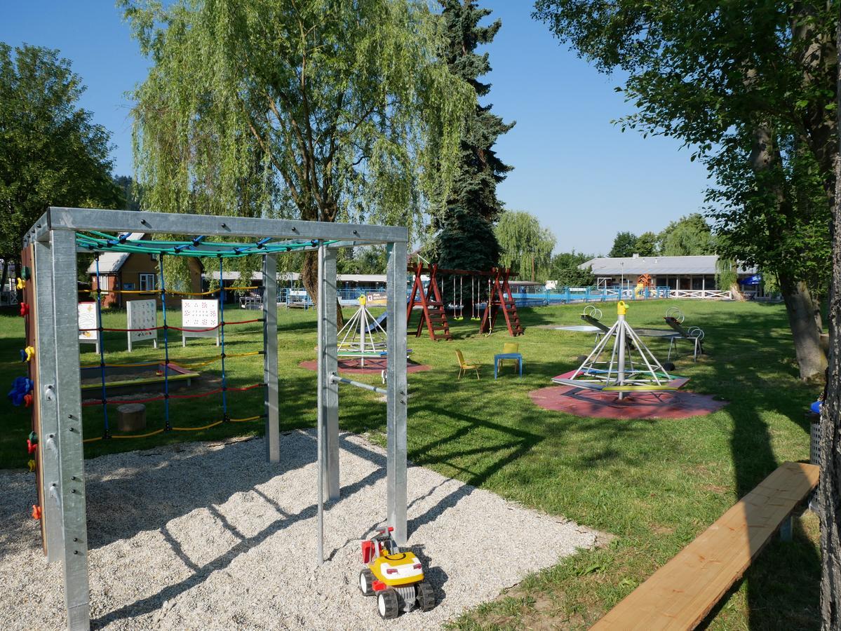 Camping Roznov Roznov pod Radhostem Exterior foto